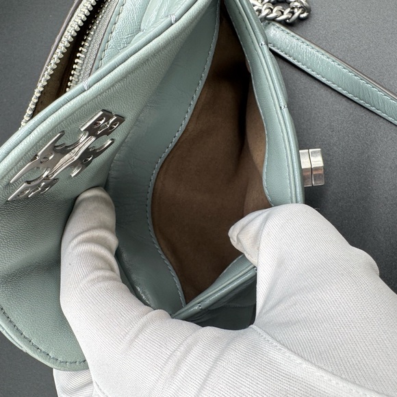 Tory burch SMALL KIRA PATENT CAMERA BAG Color:Light Arctic - Picture 5 of 5